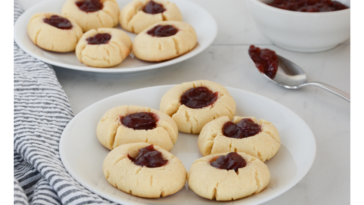 Raspberry-Thumbprint-Cookies